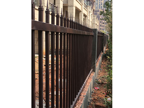 中航城圍墻護(hù)欄 中航城圍墻護(hù)欄